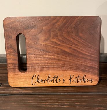 Handy Cutting Board in Solid Walnut