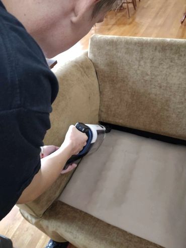 detailing sofa, vacuum couch