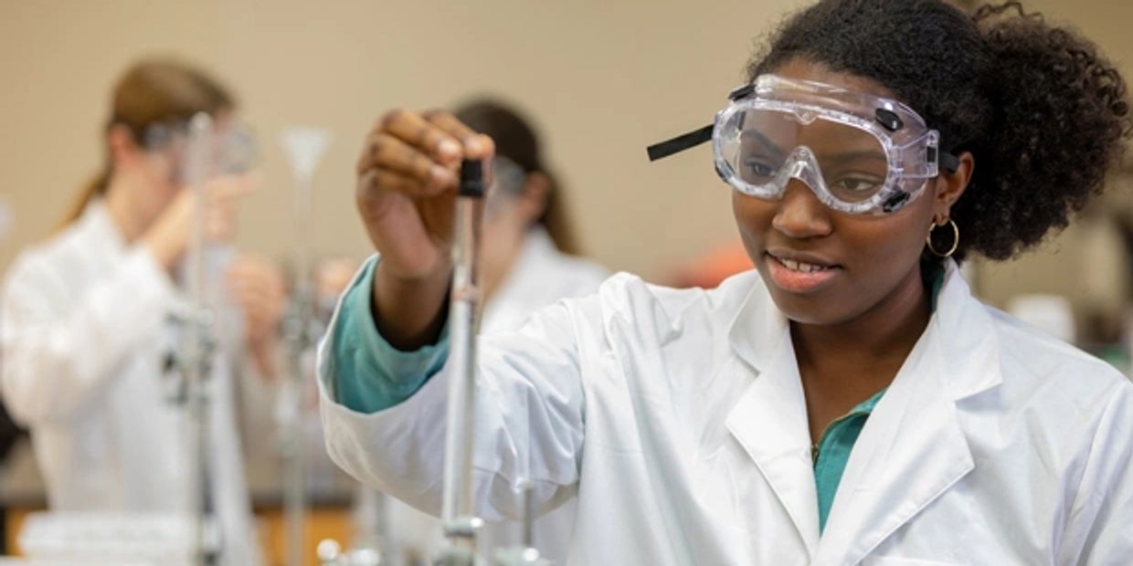 gIRLS IN STEM