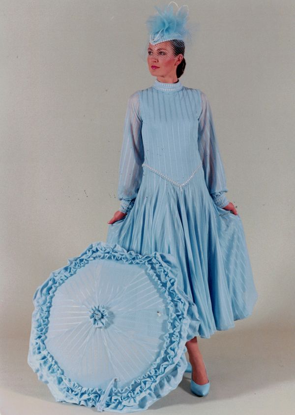 Australian Gown Of The Year 1992, Post Haste Summer Racewear, Competition photographs Entry 27.