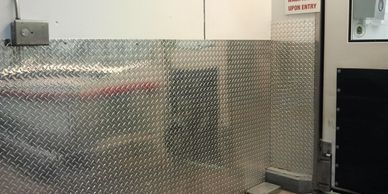 Diamond checker plate wall lining