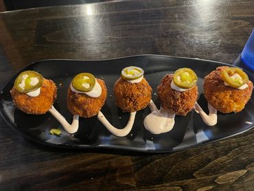 Mac and Cheeseballs 571 Grill