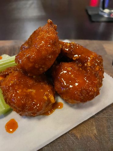 Shrimp amazing sauce. Spice but not too hot. Outstanding.