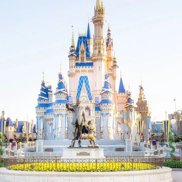 Disney World Magic Kingdom Cinderella Castle Universal Studios Orlando Disneyland