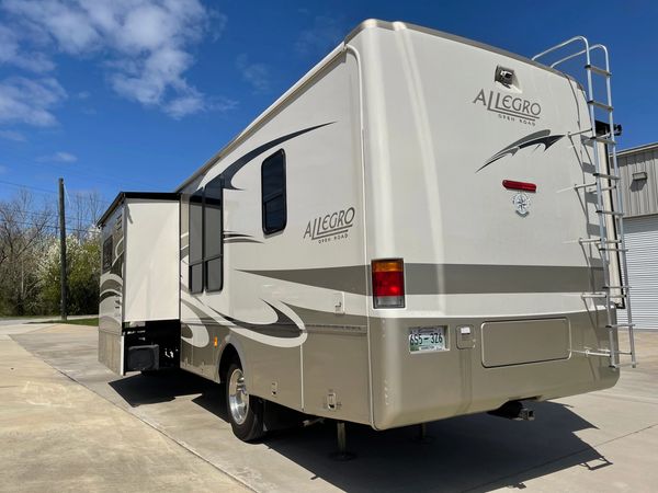 Our 32 Foot TIffin Open Road Allegro 2007