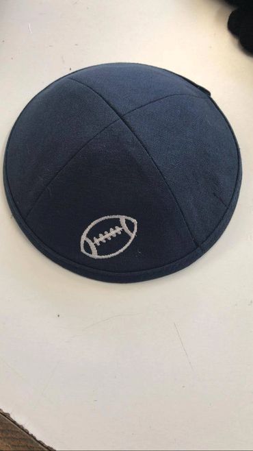 Kippot with discounts, kippot on sale, cheap kippot for weddings and bar mitzvah. custom kippot.