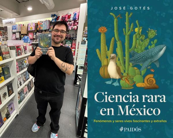 A man holding the book "Ciencia rara en México" by José Gotés in a bookstore.