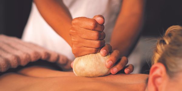 Ayurveda massage behandling