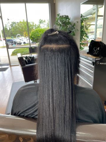 silk press Brazilian hair extensions beauty salon near me hair salon in Orange park Florida  