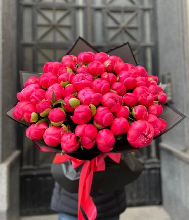 We make all bouquets individually for the customer. WhatsApp. https://wa.me/4367763742021