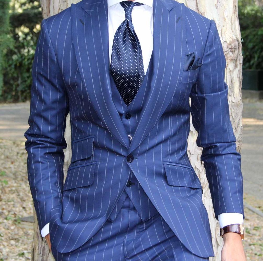 Tailors suits
Dress sh
Suit linings
Standard knots
Customized suits online
lgbt suits Maryland