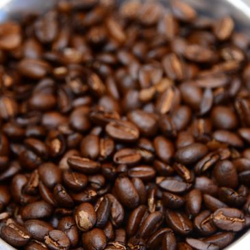 Organically grown 100% Maui Hawaii Arabica Coffee