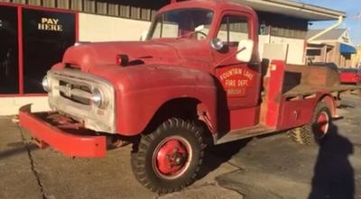 Old Fountain Lake Fire Department truck