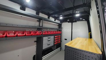 modul-system van racking with legend fleet wall and door lining