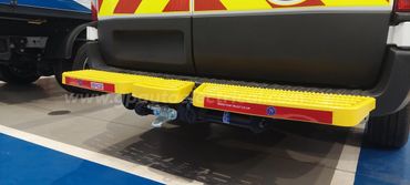 van tow and step from tow-trust towbars