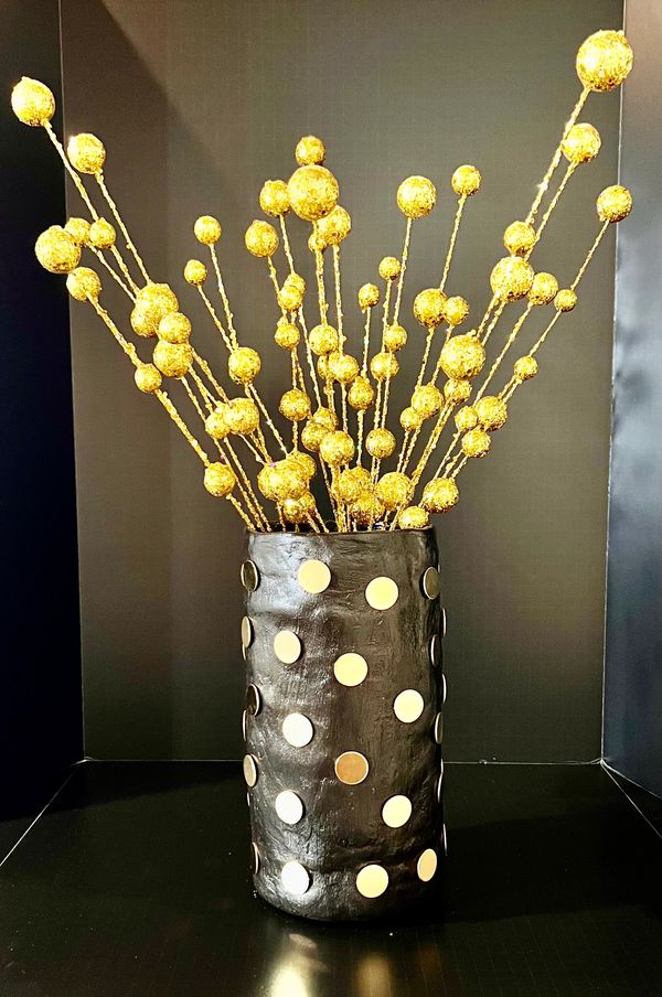 Black vase with gold stamping discs.
Height 12 “
Diameter 6”
250.00