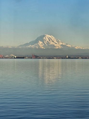 Mt Rainier in the Pacific North West