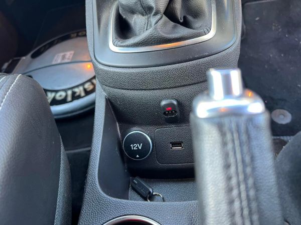 Viper 106V touch-key receptacle with flashing blue LED status indicator.