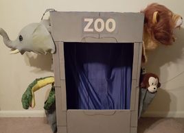 Zoo photo prop while theme games are played with Houston kids at your zookeeper birthday party