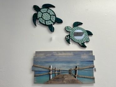 COASTAL WALL DECOR MOSAIC TURTLE WALL DECOR GIFT SHOP HUNTINGTON  BEACH SEASHELLS