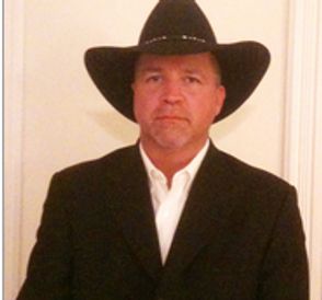 John Pond, Auctioneer at Cassel & Associates