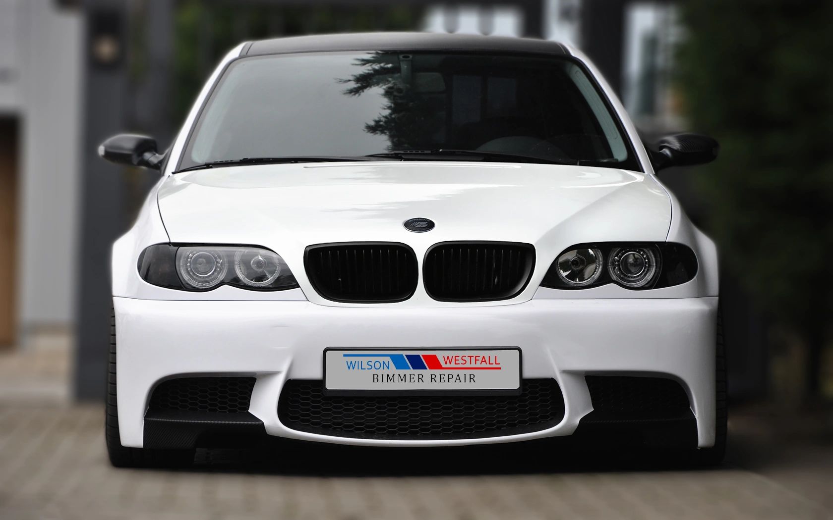We provide full factory recommended service, repair and maintenance for your BMW.