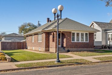 Single-family home exterior in the La Crosse housing market.