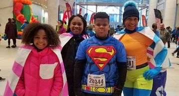 Detroit Turkey Trot is a fun event and a great opportunity to show kids how to have fun and bet fit.