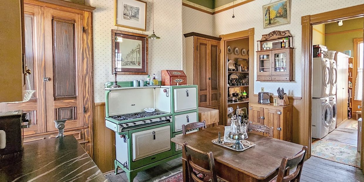 The JD Hyde Historic Inn - The Kitchen
