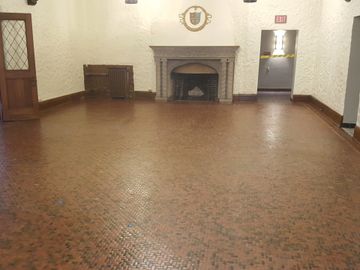 Grout disinfecting deep cleans, change grout color sealer. Madison, Milwaukee, Green Bay, Wisc.