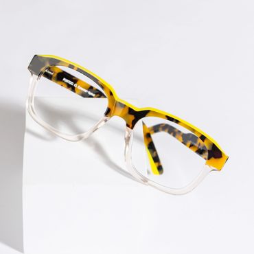 Venta de lentes a mayor. Lentes con tu propia marca.