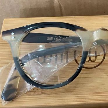 Venta de lentes a mayor. Lentes con tu propia marca.