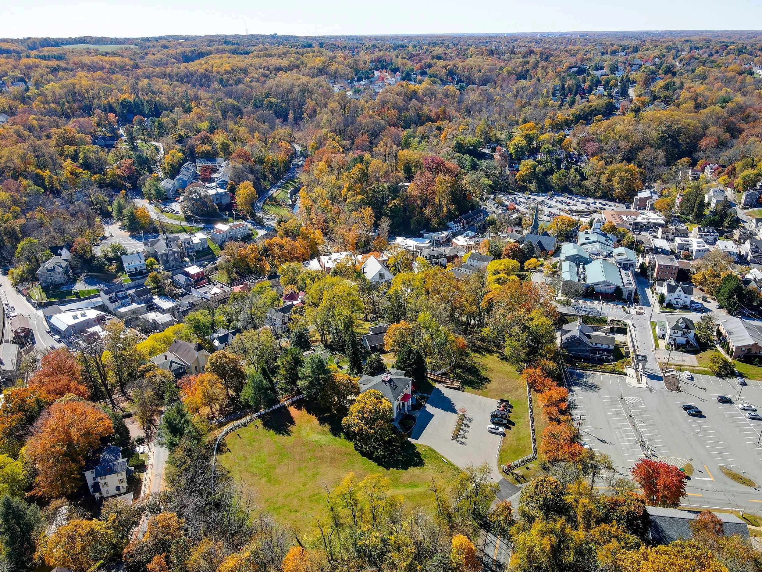 Our Ellicott City historic inn is convenient to Main Street, Patapsco State Park, Baltimore and D.C.