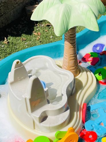 Sensory table with foam letters (letter recognition) 🌈