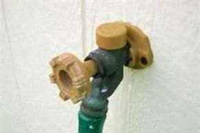 Anti-siphon hose bib