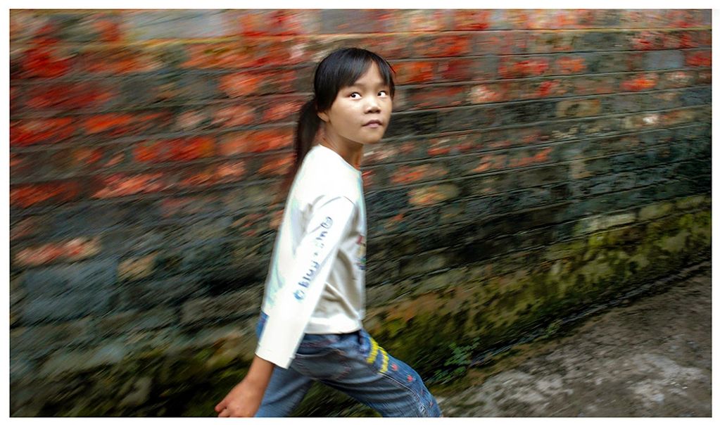 Little China Girl
Daxu Maozhou Island
Guilin, China 2008
