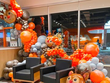 Balloon garland | balloon decoration | corporate | event decor | balloon arch | balloons in Toronto