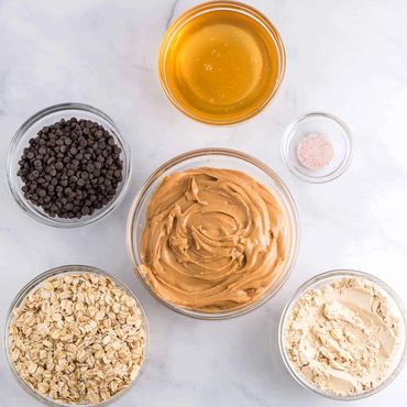 Peanut Butter Bite Fresh Ingredients