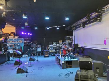 Side view of JCI Audio studio B Rehearsal space