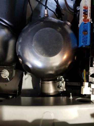 Instalación Sound Booster en interior Vehículo