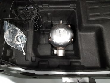 Instalación Sound Booster  en maletero