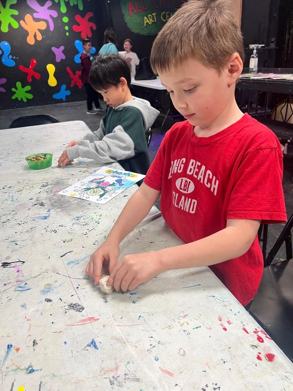 All Children's Art Center - Children Learning and developing new knowledge