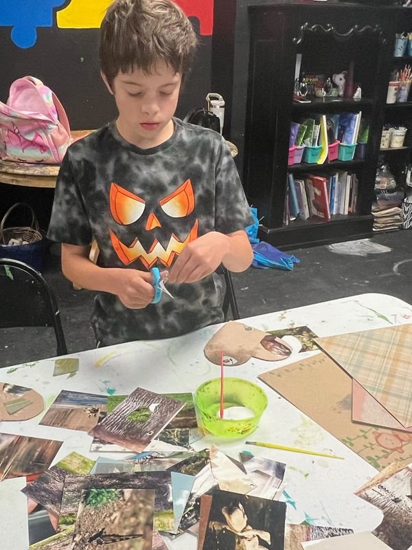 All Children's Art Center - Putting a lot of efforts for the art class