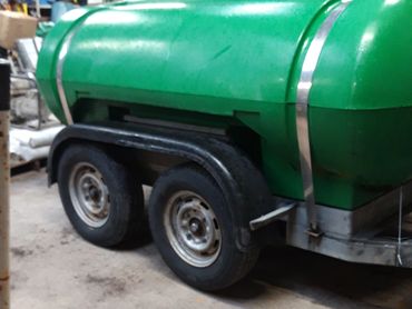 Water bowser trailer service