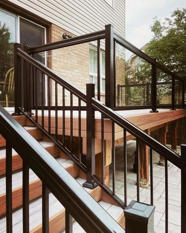 Deck Builder Muskoka
Deck Builder Bracebridge
Deck Builder Hunstville
Lakefront Deck Builder