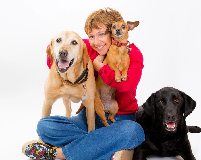 Liz Murdoch, Animal Communicator and Dog Whisperer talks to dogs and understands talking dogs