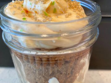 Gourmet cupcake in a jar - Sunny Bunny Kozi Stack