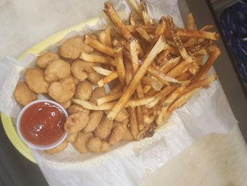 Shrimp basket with French fries
