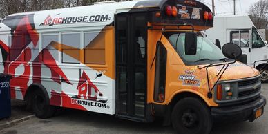 A shuttle bus for RCHOUSE.COM