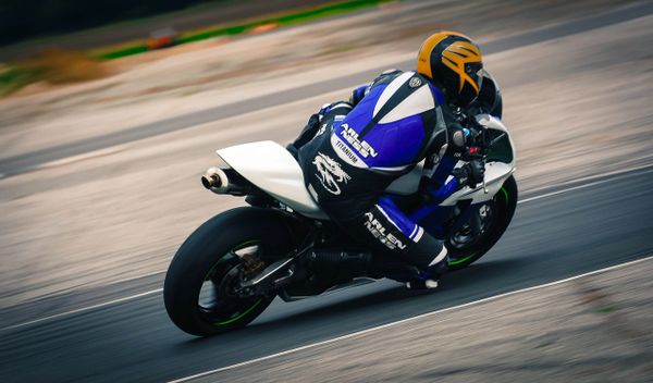 Honda CBR 600RR Track day riding